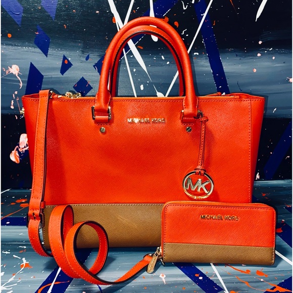 Michael Kors Set Satchel, Shoulder Bag, Handbag, Crossbody, or Purse and wallet - Picture 2 of 16